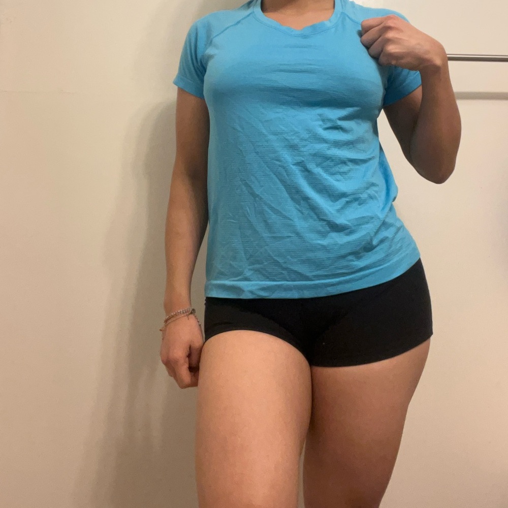 J26 Lululemon Swiftly Top